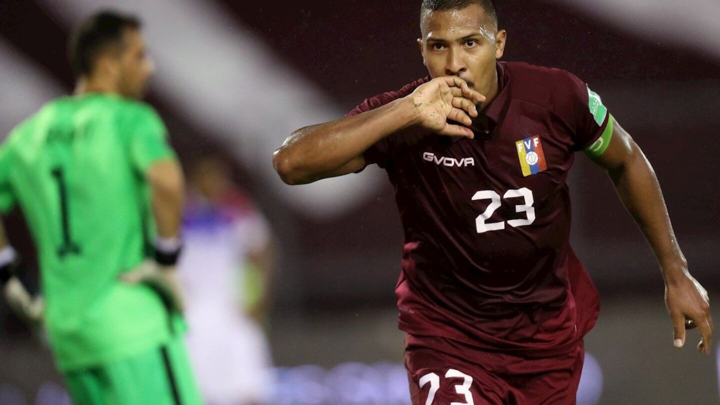 Salomón Rondón en tiempos de caníbales